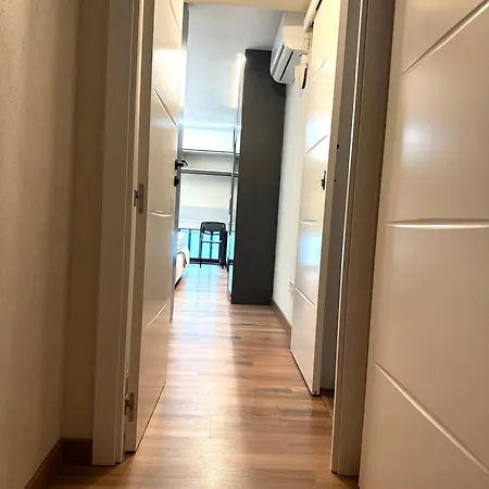 شقة Beautiful Duplex In Center *