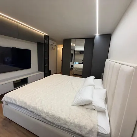 Beautiful Duplex In Center شقة