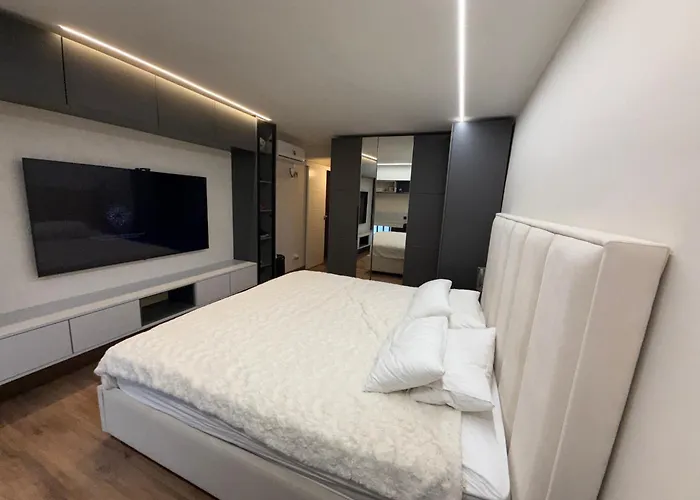 Beautiful Duplex In Center شقة